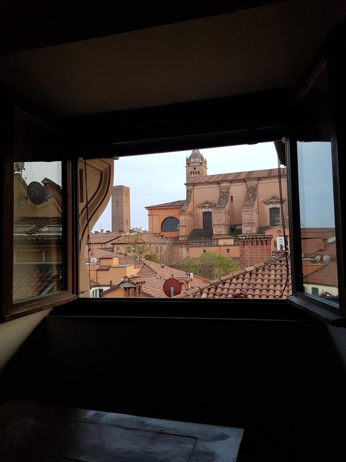 Monolocale Sui Tetti Di Bologna - Via Indipendenza Daire Dış mekan fotoğraf